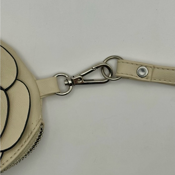 Patricia Nash Floral Petals Cassini Leather Wristlet plus Bonus Mini Floral Bag - Picture 15 of 16